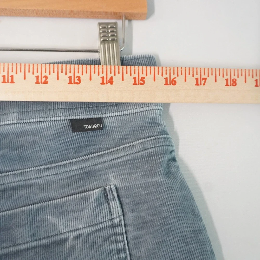 Toad&Co Corduroy Shorts Pull On Waist Pockets Casual Blue Size 8 - Picture 4 of 7